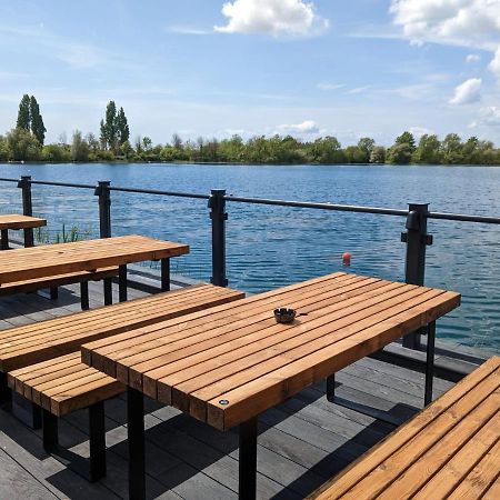 Chichester Lakeside Self-Catering Holiday Home Exterior foto